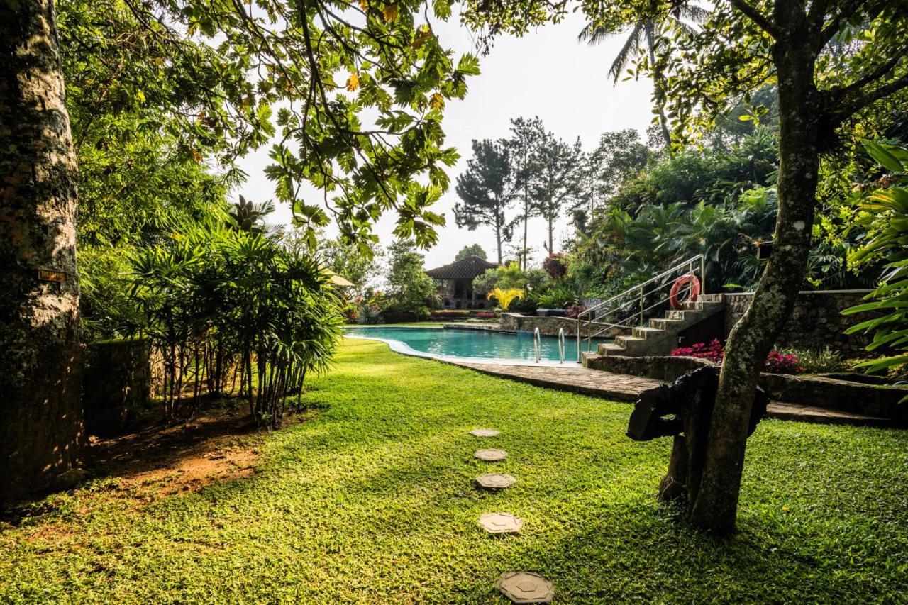 Yasmin Hill Longevity Resort - Hotel Galavilla Kandy Bagian luar foto